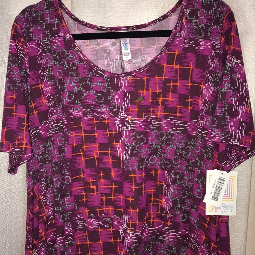 Xl Lularoe perfect t